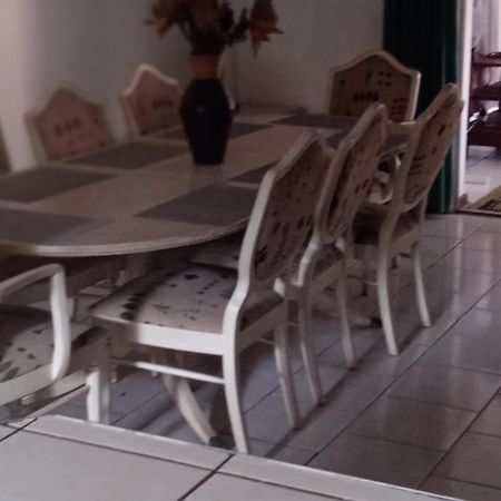 57 Pelican Street St Lucia Bagian luar foto